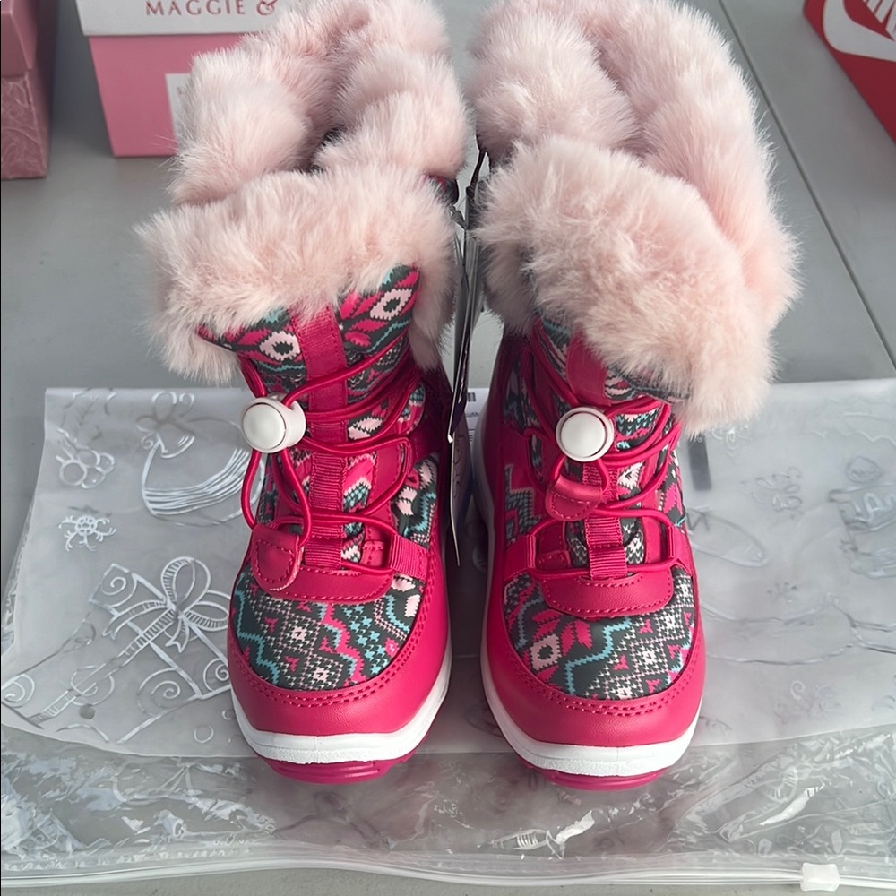 Girls Winter Boots NWT